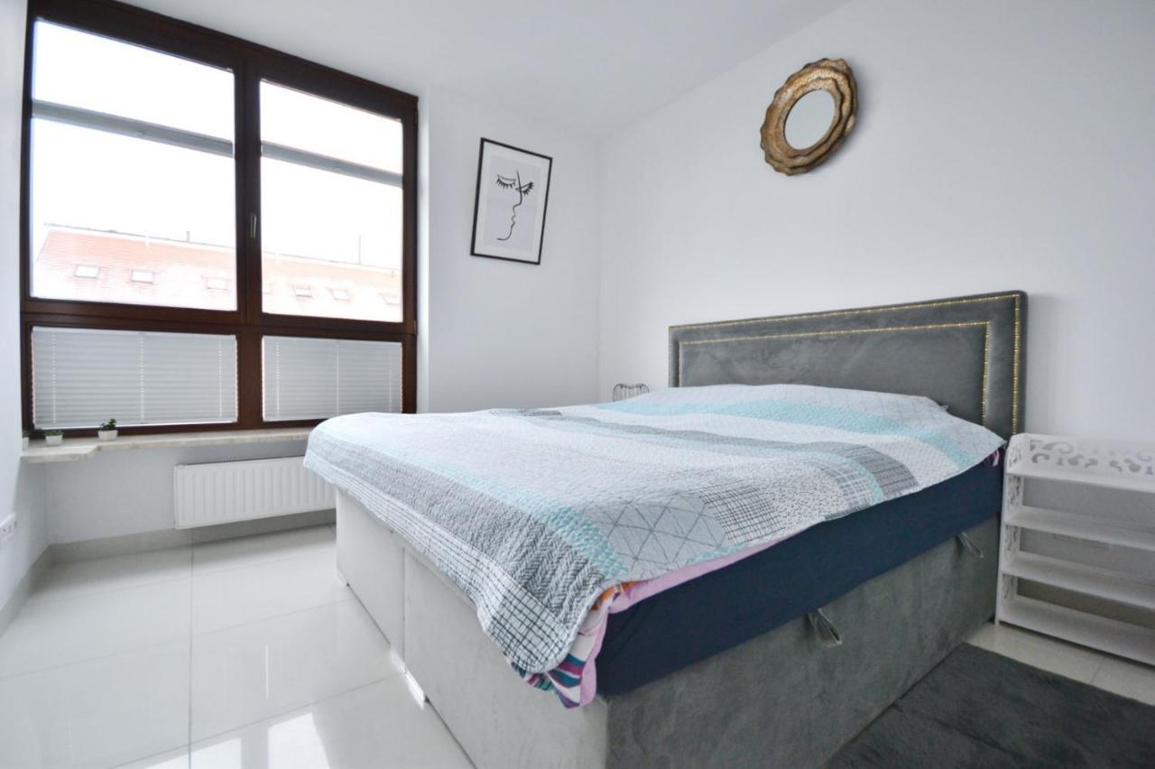 Апартаменты Apartament Kazimierza Wielkiego 5 Познань Экстерьер фото